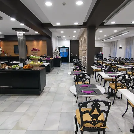 فندق سان خيل 4*